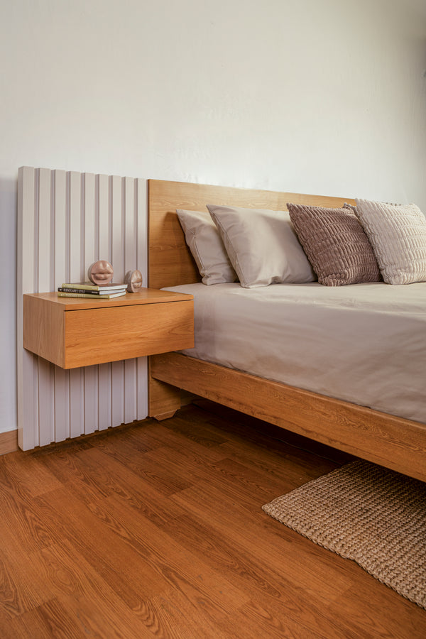 Cama Sofia con dos nocheros flotantes