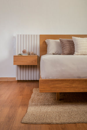 Cama Sofia con dos nocheros flotantes