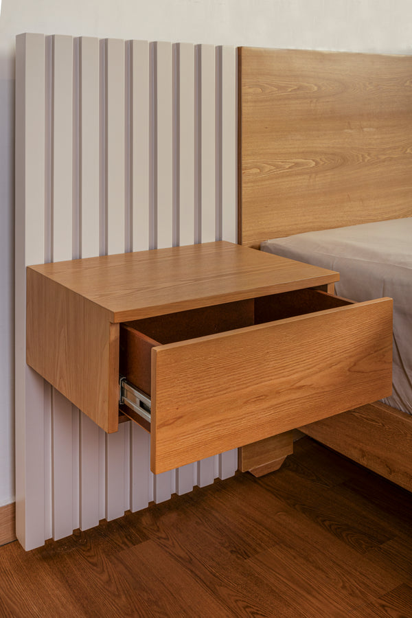 Cama Sofia con dos nocheros flotantes