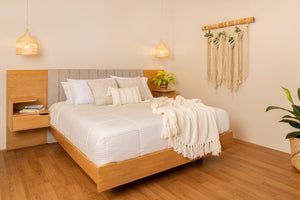 Cama Celine + nocheros flotantes con repisa.
