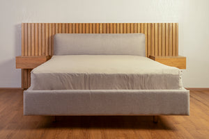 Cama San Miguel con dos nocheros flotantes