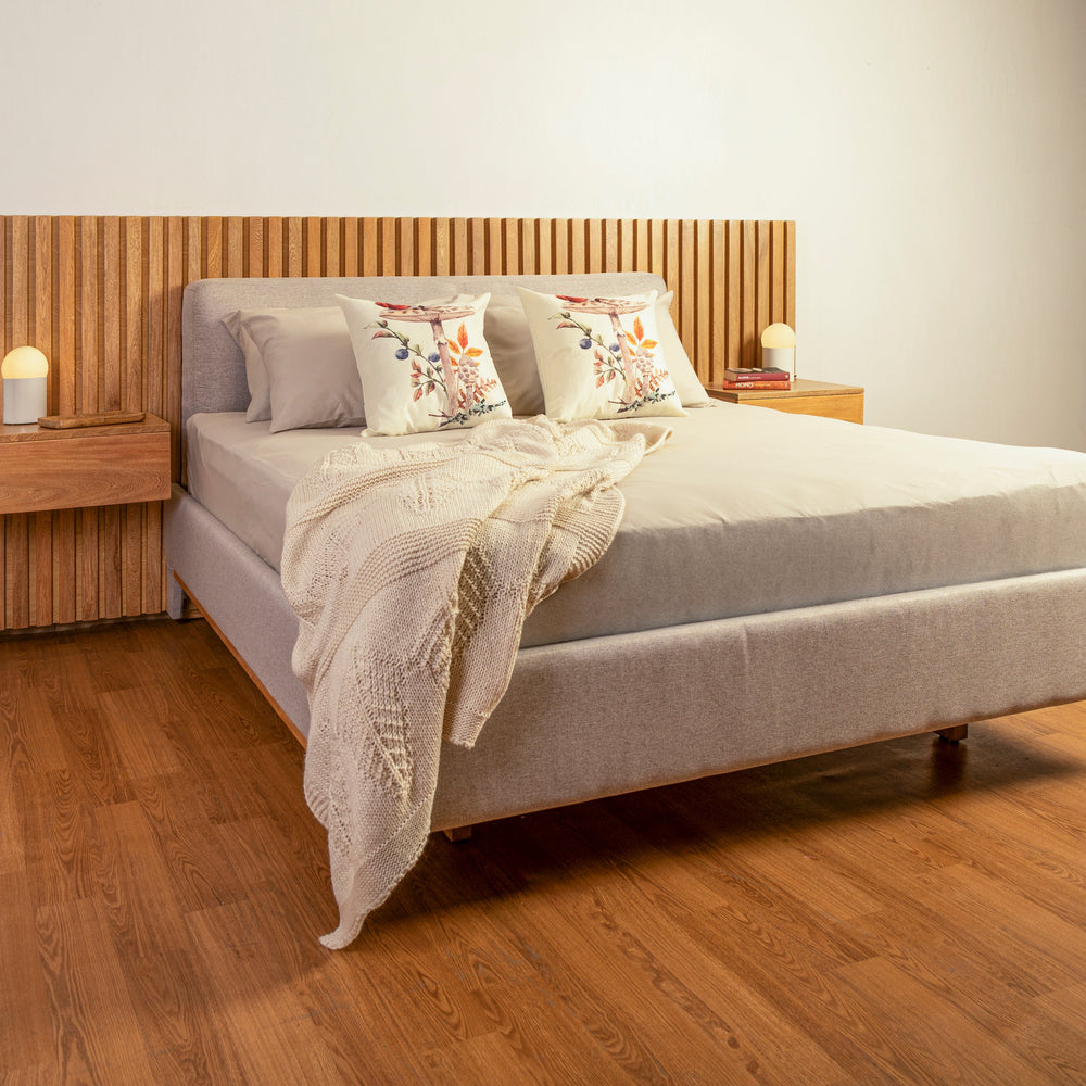 Cama San Miguel con dos nocheros flotantes