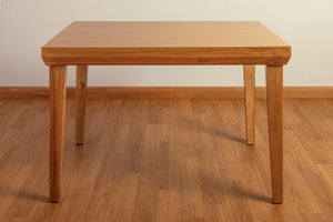 Mesa de comedor Clara