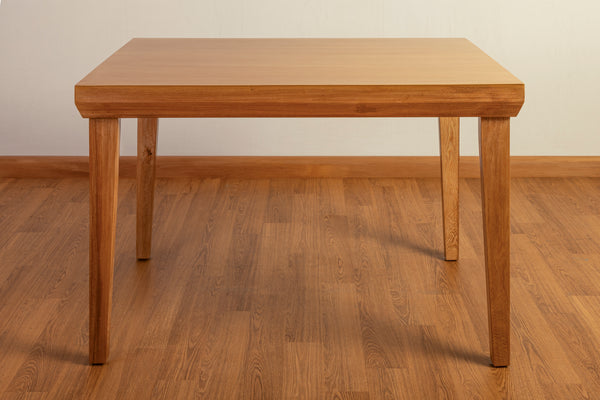 Mesa de comedor Clara