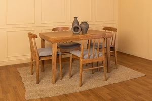 Mesa de comedor Clara con sillas Duna